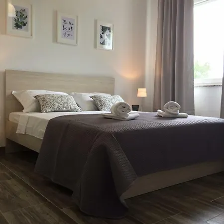 Apartment Bdm *